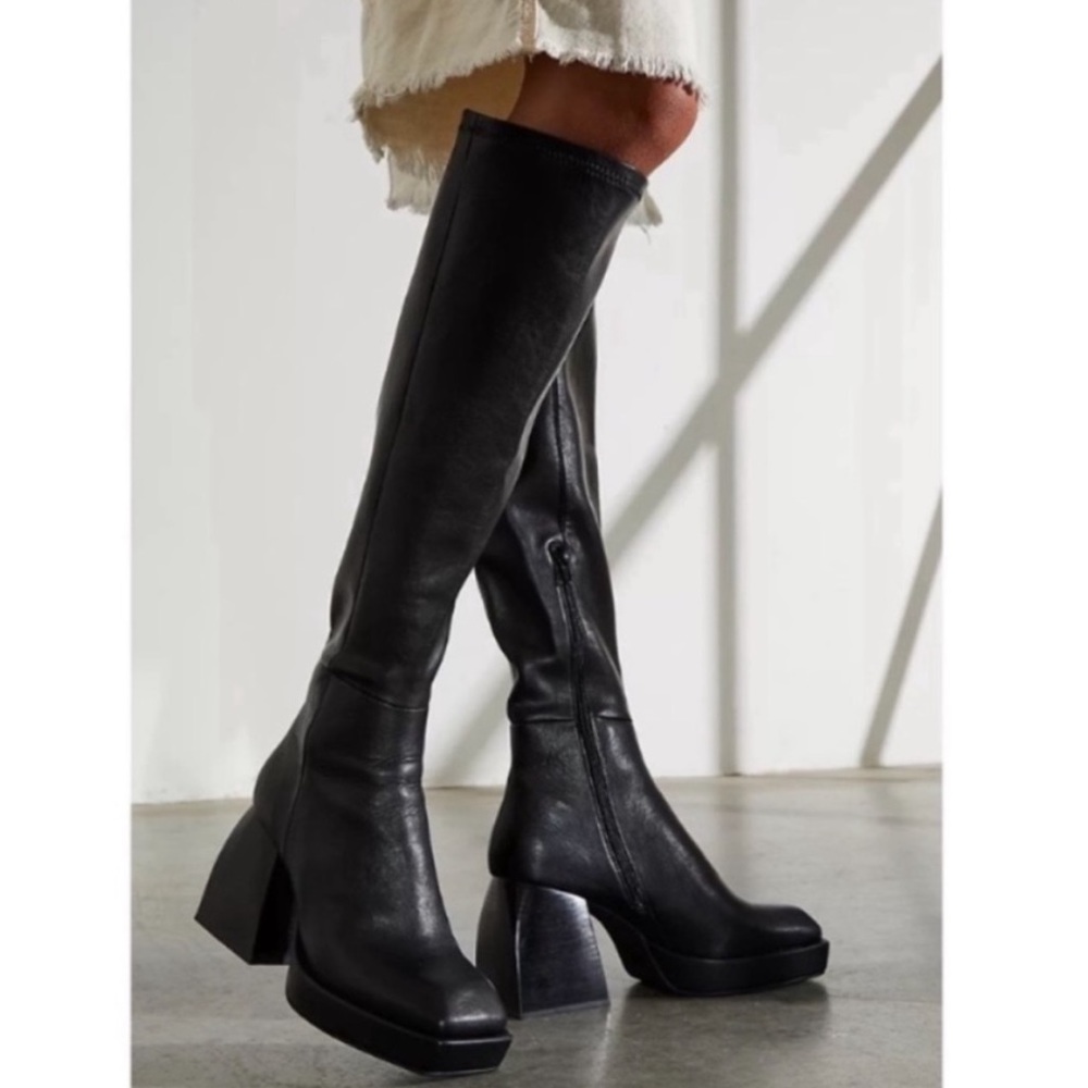 Jeffrey Campbell Dauphin Boot Size 8